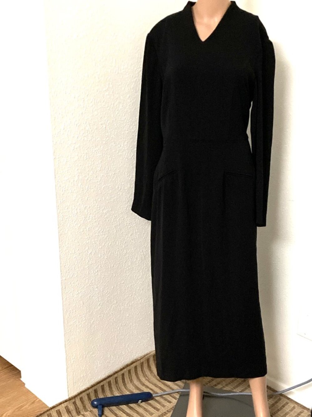 Talbots Women's 12 Black Solid Maxi Dress V-Neck Long Sleeve